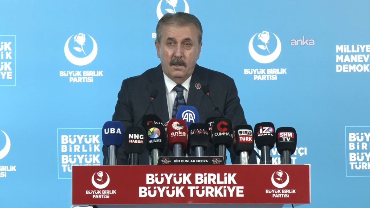 "Uyuşturucu ve çeteleşmeyle mücadele amansız bir şekilde devam etmeli"