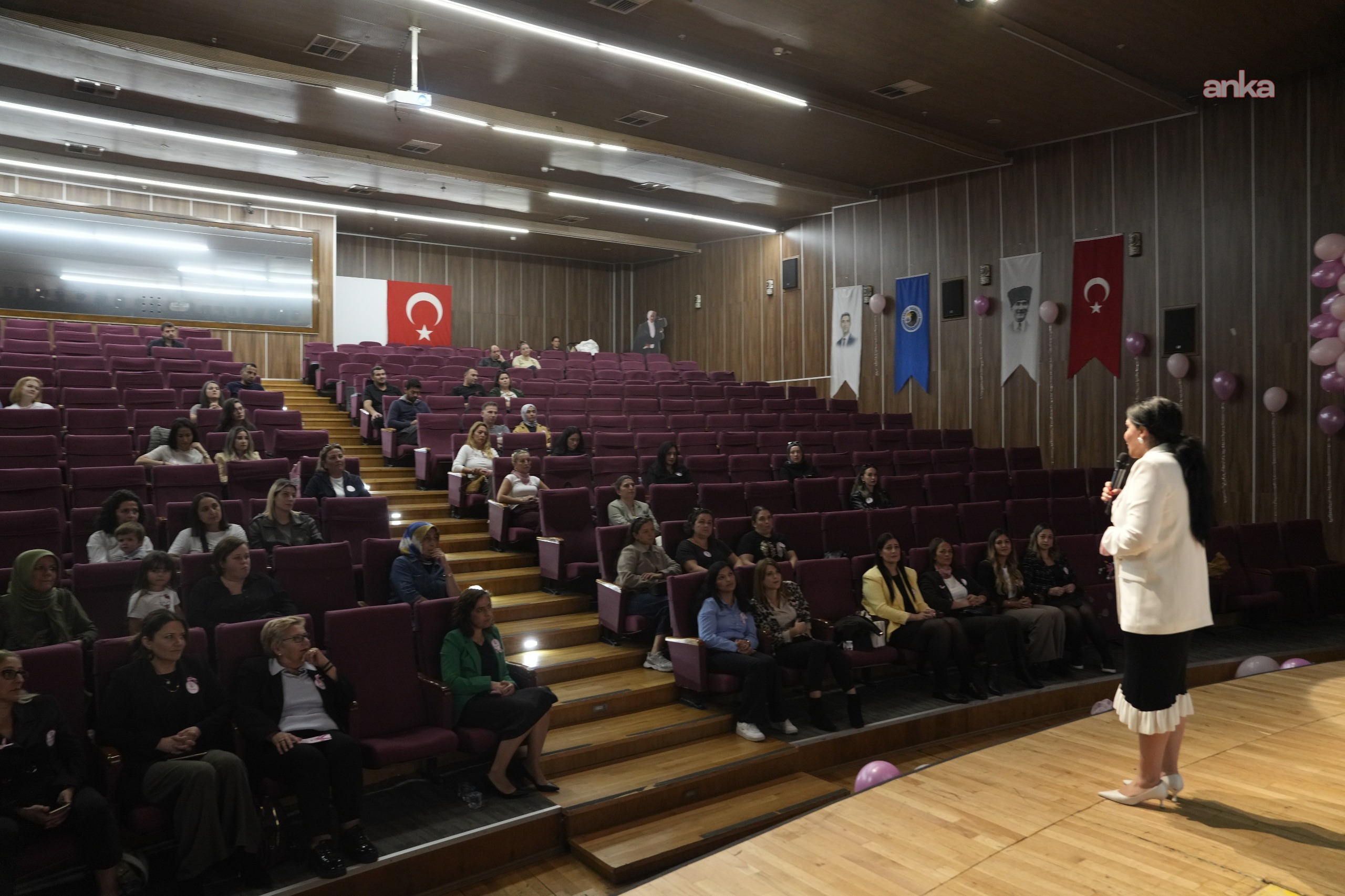 Kartal Belediyesi, kreş velilerini çocukların eğitim ve gelişim süreçlerine ilişkin bilgilendirdi