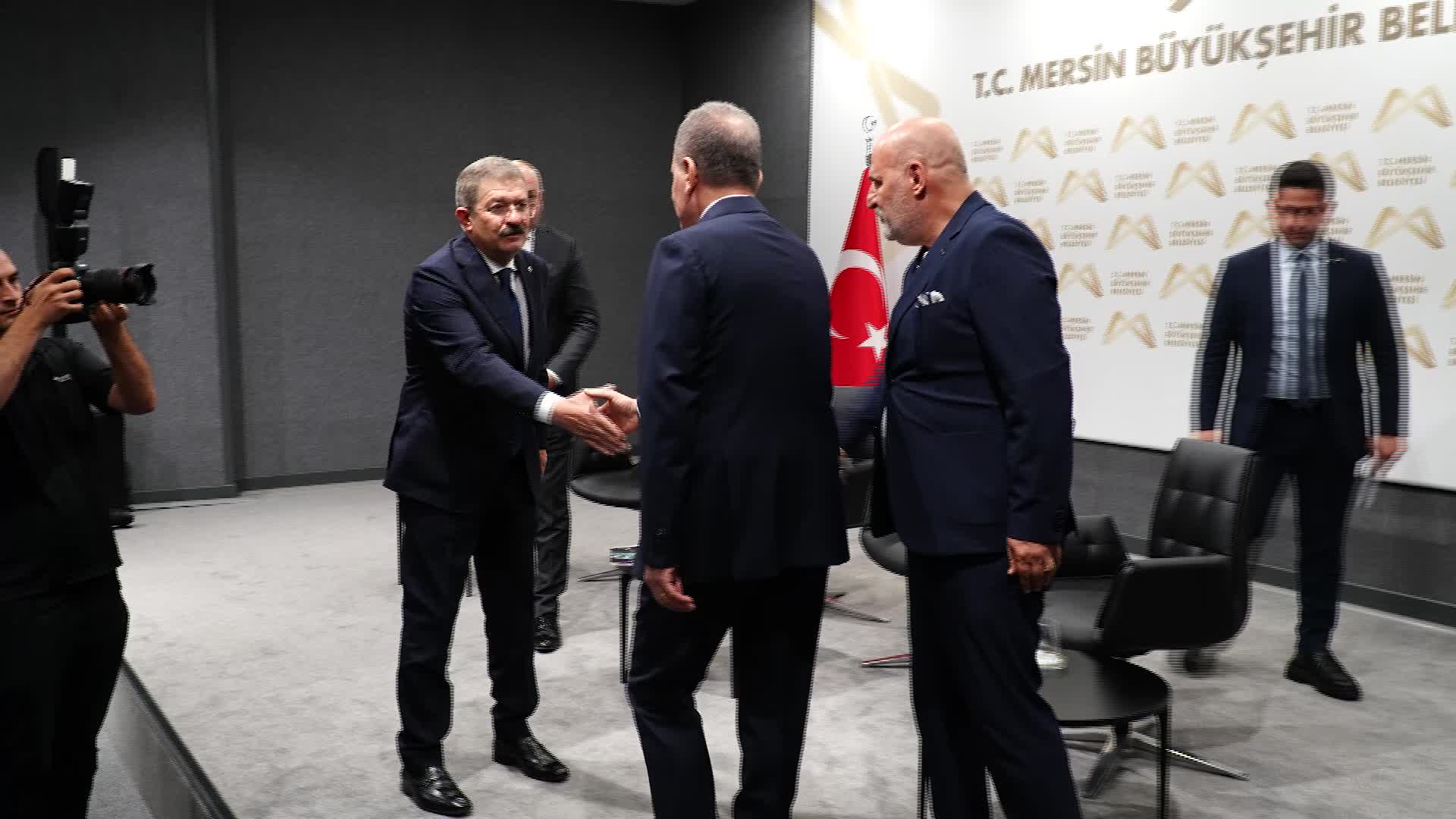 Van Ticaret ve Sanayi Odası heyetinden Mersin Büyükşehir Belediye Başkanı Seçer’e ziyaret