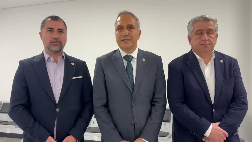 İBB Davası'nda 79. gün... Milletvekili Suat Özçağdaş, duruşma salonundan çıkarıldı: “Ailelere olan sevgim ve saygım nedeniyle salondan çıkıyorum”