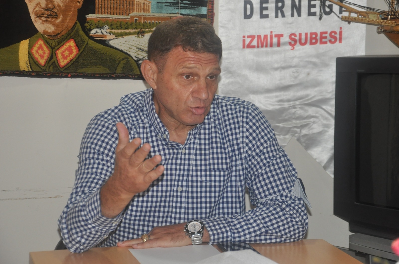 Emekli tuğamiral Türker Ertürk gözaltına alındı
