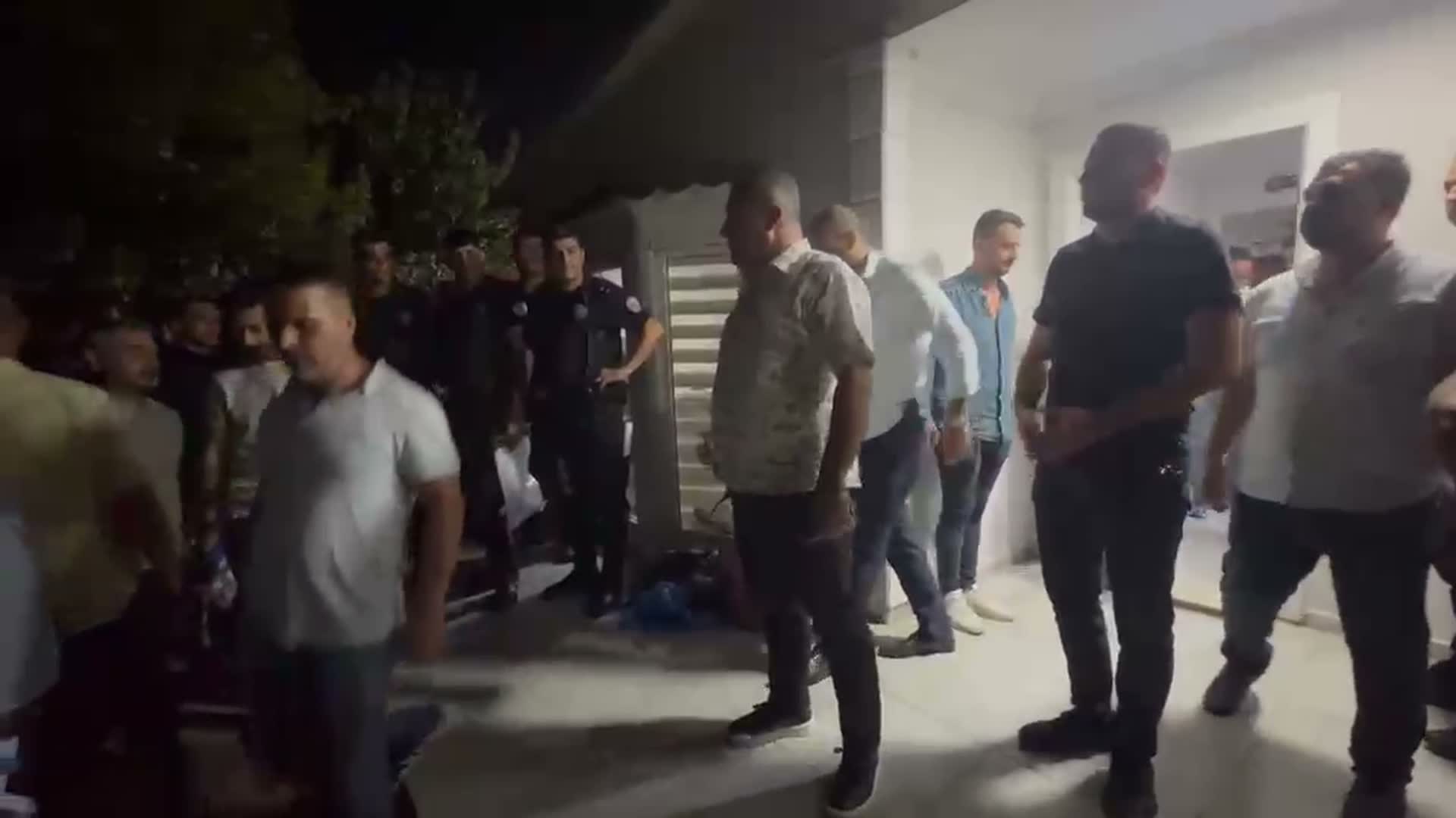Menemen’de silahlı kavganın ardından operasyon: Silah, mühimmat ve uyuşturucu madde ele geçirildi