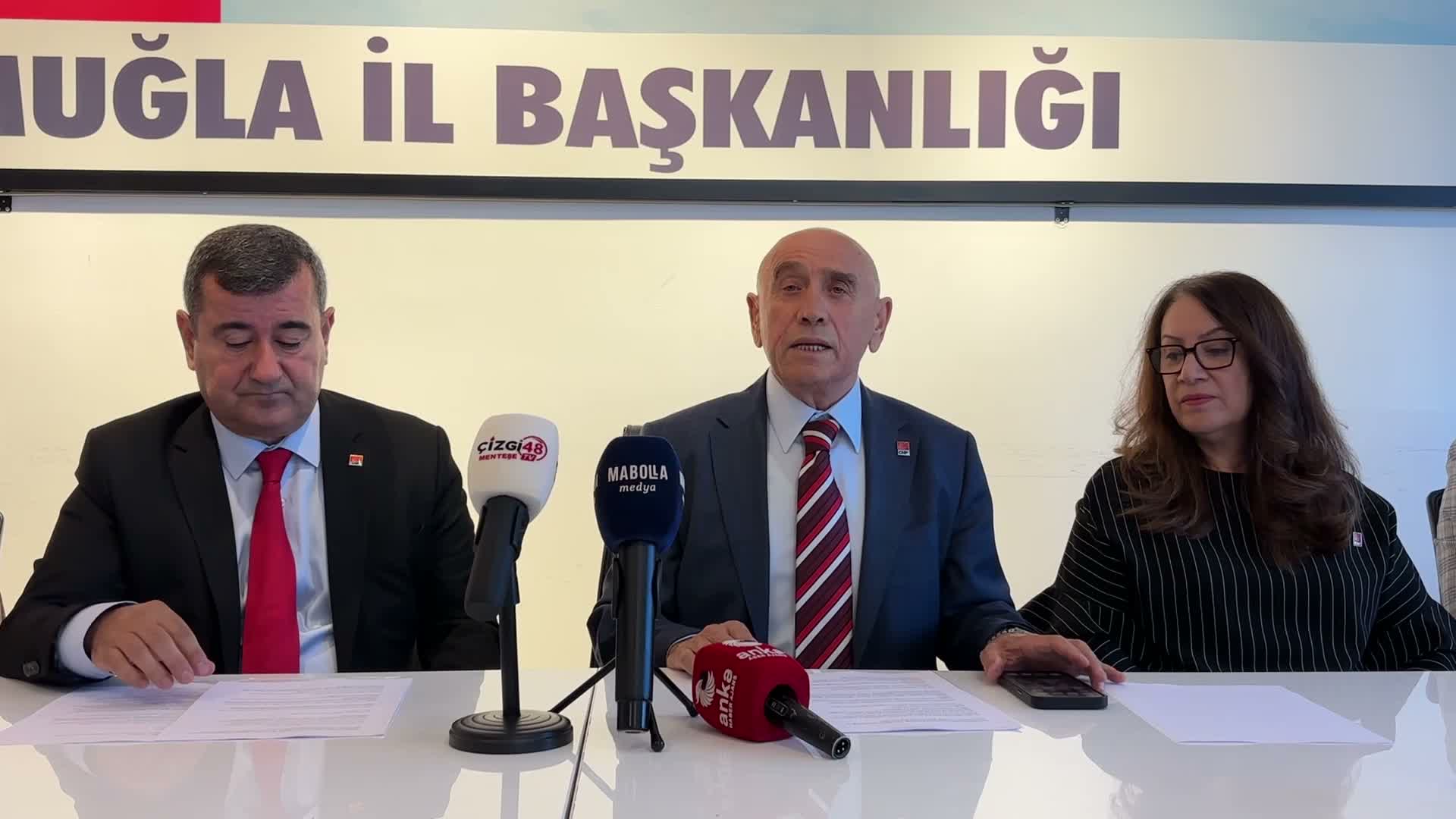 Yıldırım Kaya: "CHP'den ayrılıyorsanız, seçildiğiniz görevlerden de ayrılın"