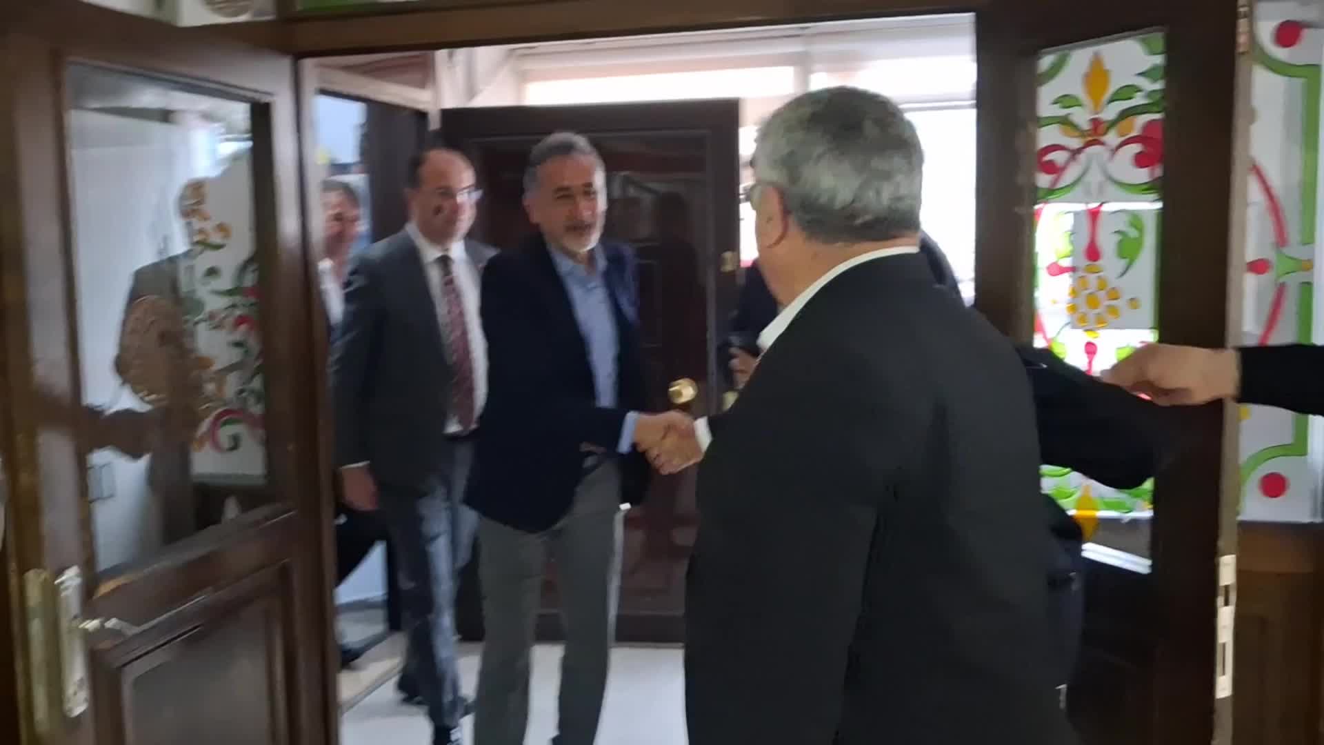 CHP 81 ilde sahada... CHP'li Adıgüzel: "Siyaset para kazanma, gelir elde etme mesleği olmamalı"