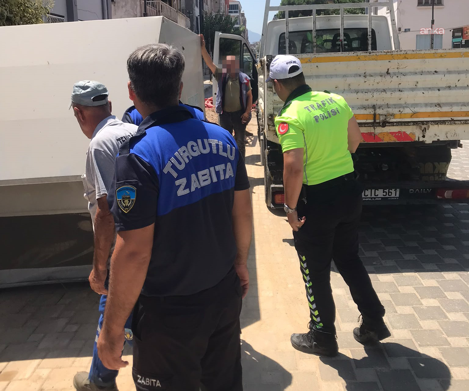 Turgutlu’da yaya ve araç güvenliği için işgal denetimi