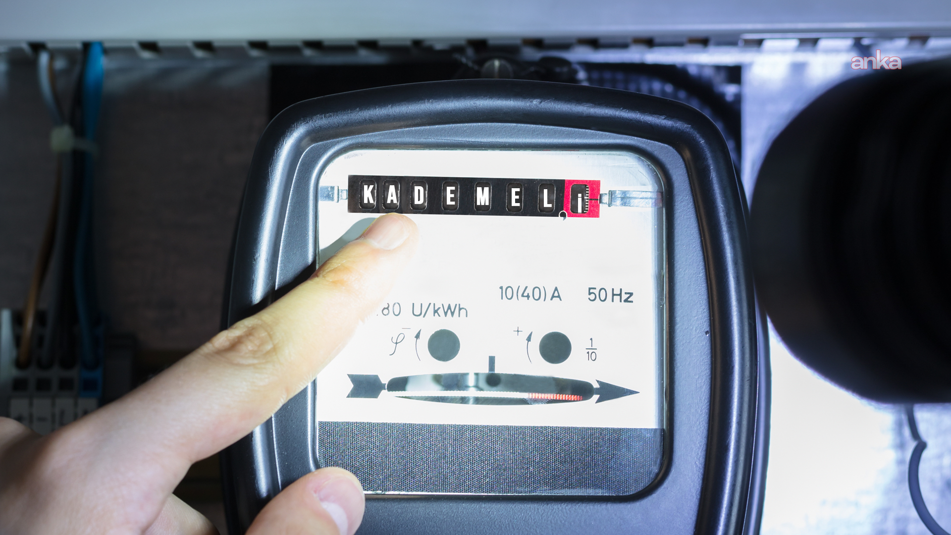 Elektrik tüketiminde yeni dönem kapıda: Kademe düşecek, faturalar katlanacak