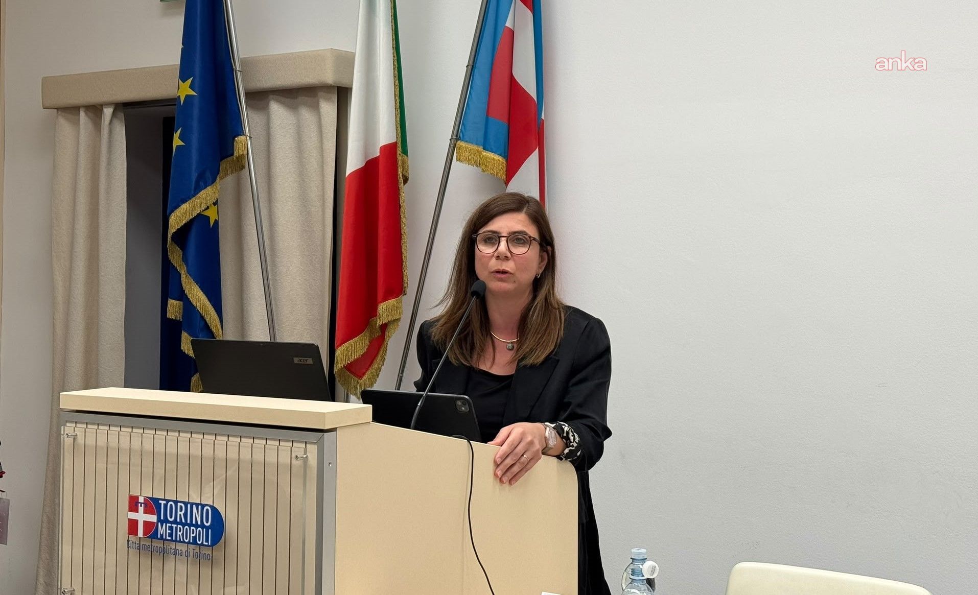 Serra Bucak, Torino’daki barış konferansında sunum yaptı