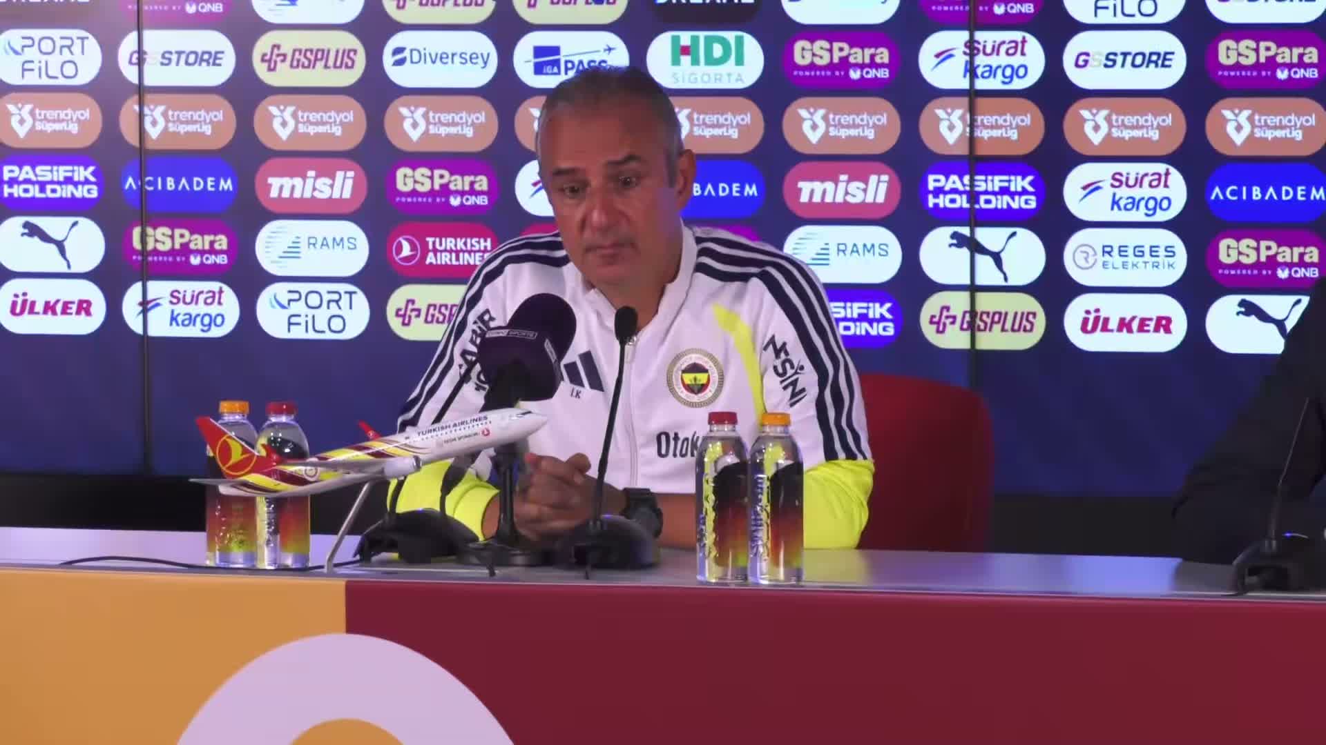 Derbi sonrası İsmail Kartal'dan özür, Okan Buruk'tan galibiyet değerlendirmesi: "Çok daha farklı bir skor olabilirdi"