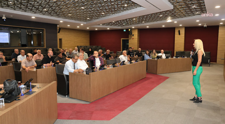 Kütahya'da muhtarlara "Depozito Yönetim Sistemi" anlatıldı