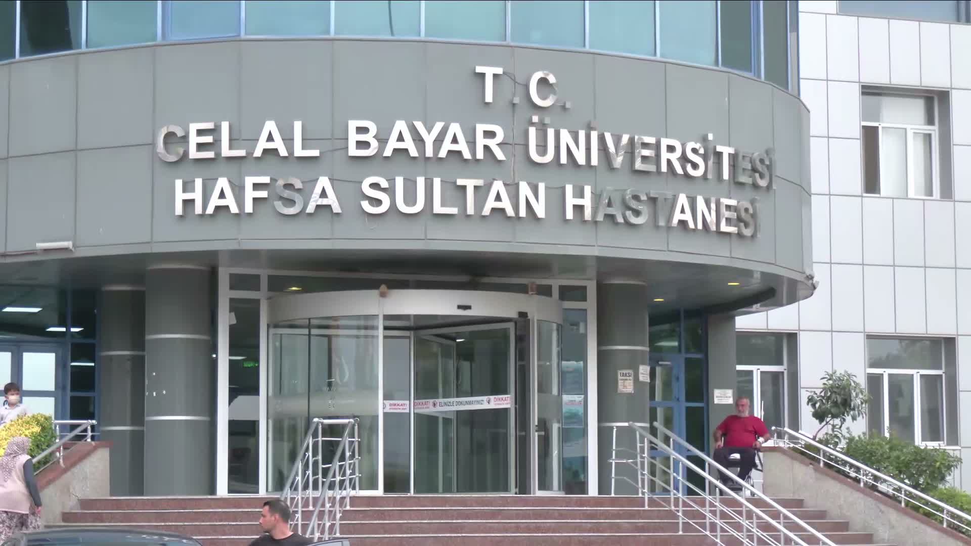 YENİ Partili Özçağdaş'tan Turgutlu'daki okul saldırısında yaralanan öğrencilerin ailelerine ziyaret