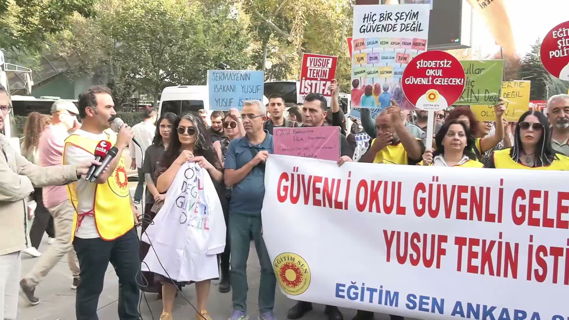Eğitim-Sen'den Bakan Tekin'e: ''Daha dün 'tedbir alındı'' denilirken bugün öğrenciler neden saldırının hedefi oldu?