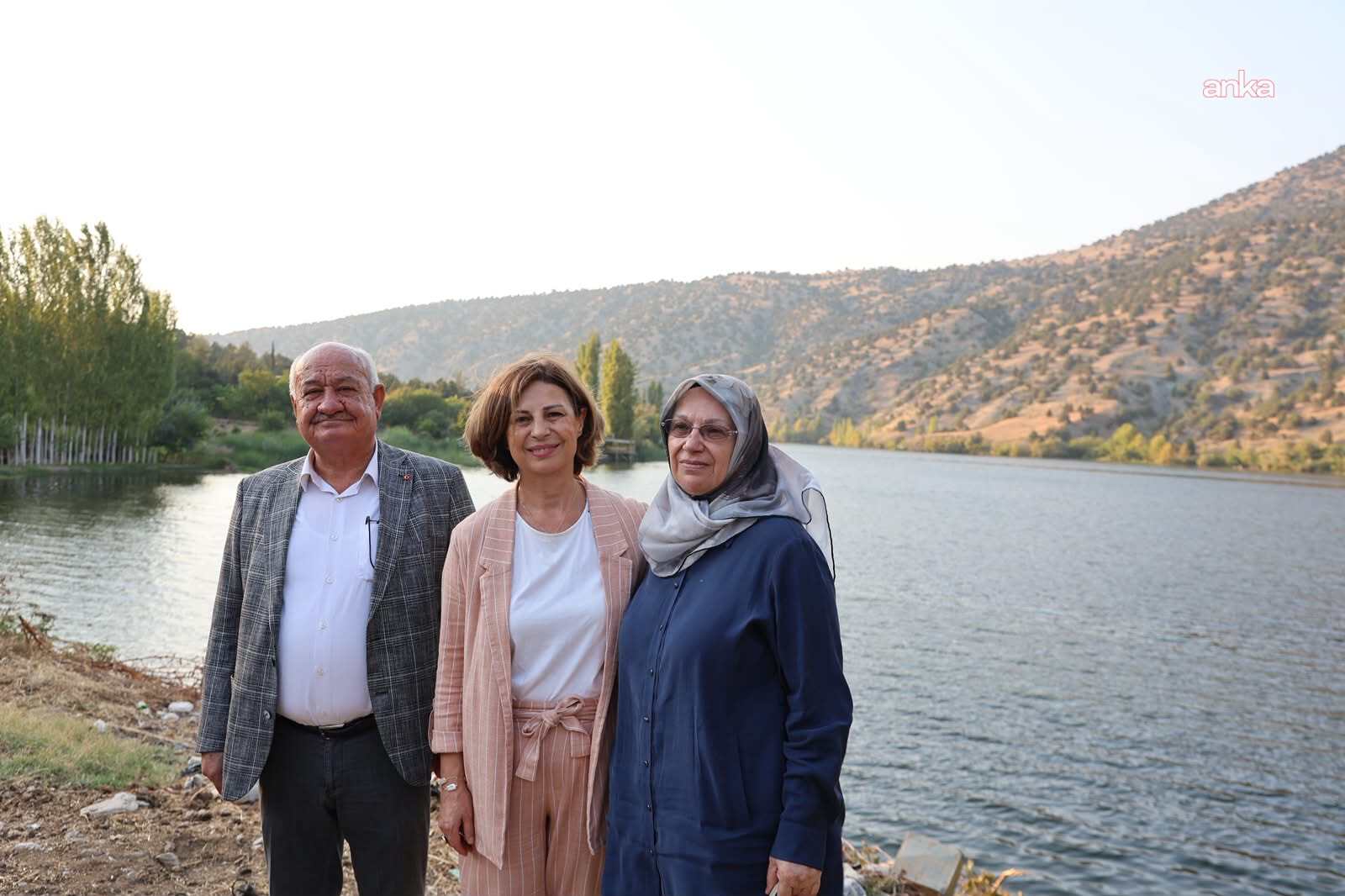Eskişehir Büyükşehir Belediye Başkanı Ünlüce'den Şehit Zeynel Gülgen'in ailesine ziyaret