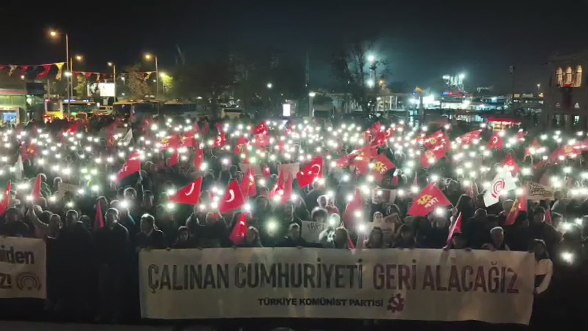 TKP'den Ankara, İstanbul ve İzmir'de 'Cumhuriyet' yürüyüşü