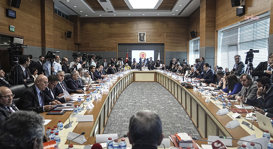 İYİ Parti'den "çerçeve yasa" teklifine muhalefet şerhi: "Teklifin tümü maddeleriyle birlikte bir ihanet metnidir"