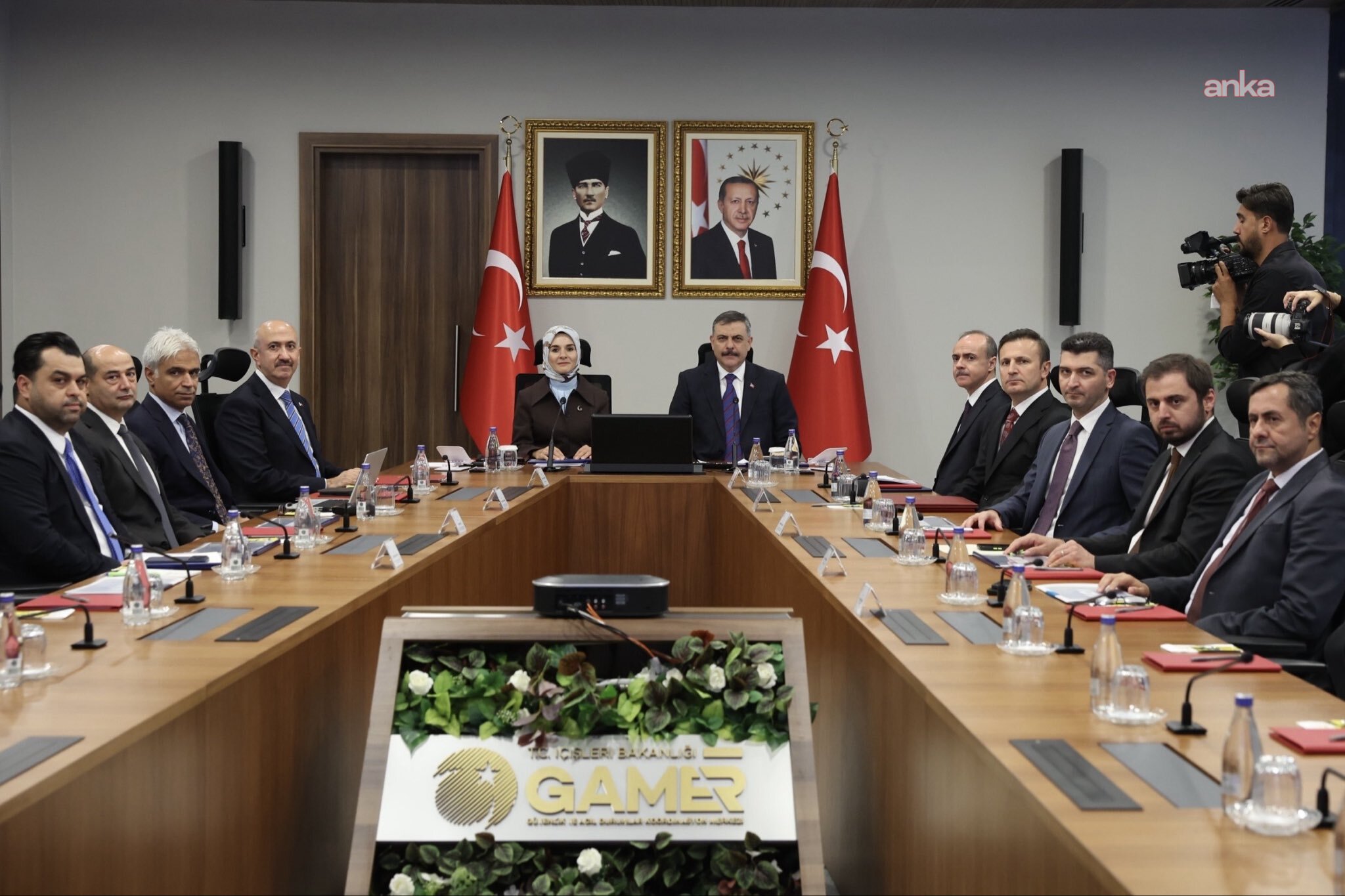 İçişleri Bakanı Çiftçi ve Aile Bakanı Göktaş, 81 ilin valisiyle sosyal yardımları değerlendirdi