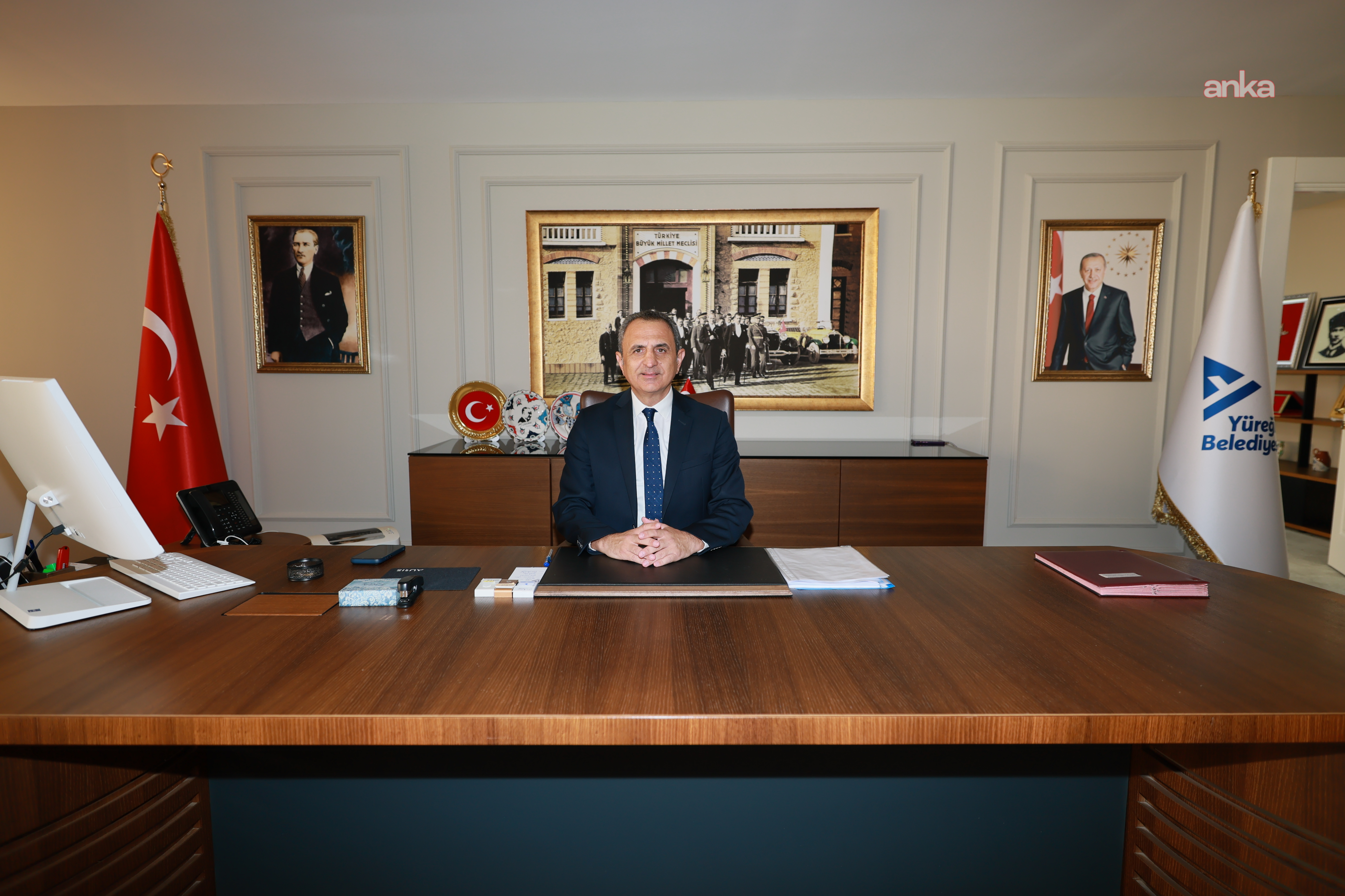 Yüreğir Belediye Başkan Vekilliği görevine getirilen Özünal: "Makamlar geçici, millete hizmet ise kalıcıdır"