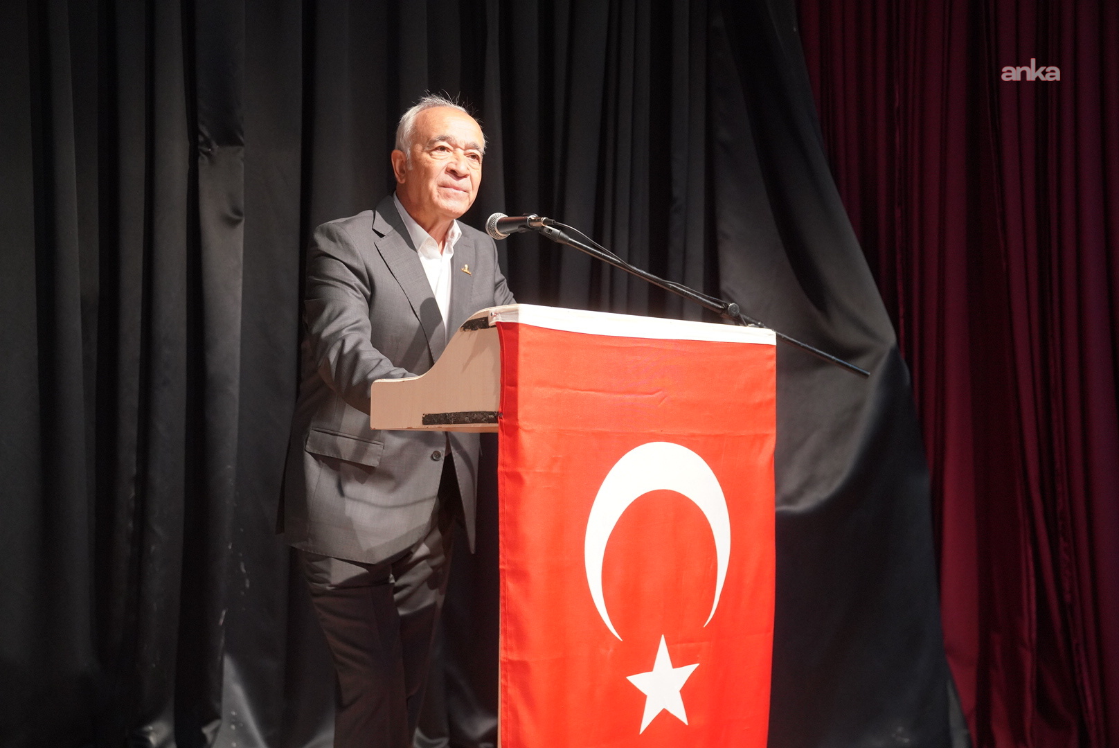 Seferihisar’da 3. Yaş Üniversitesi güz dönemi başladı