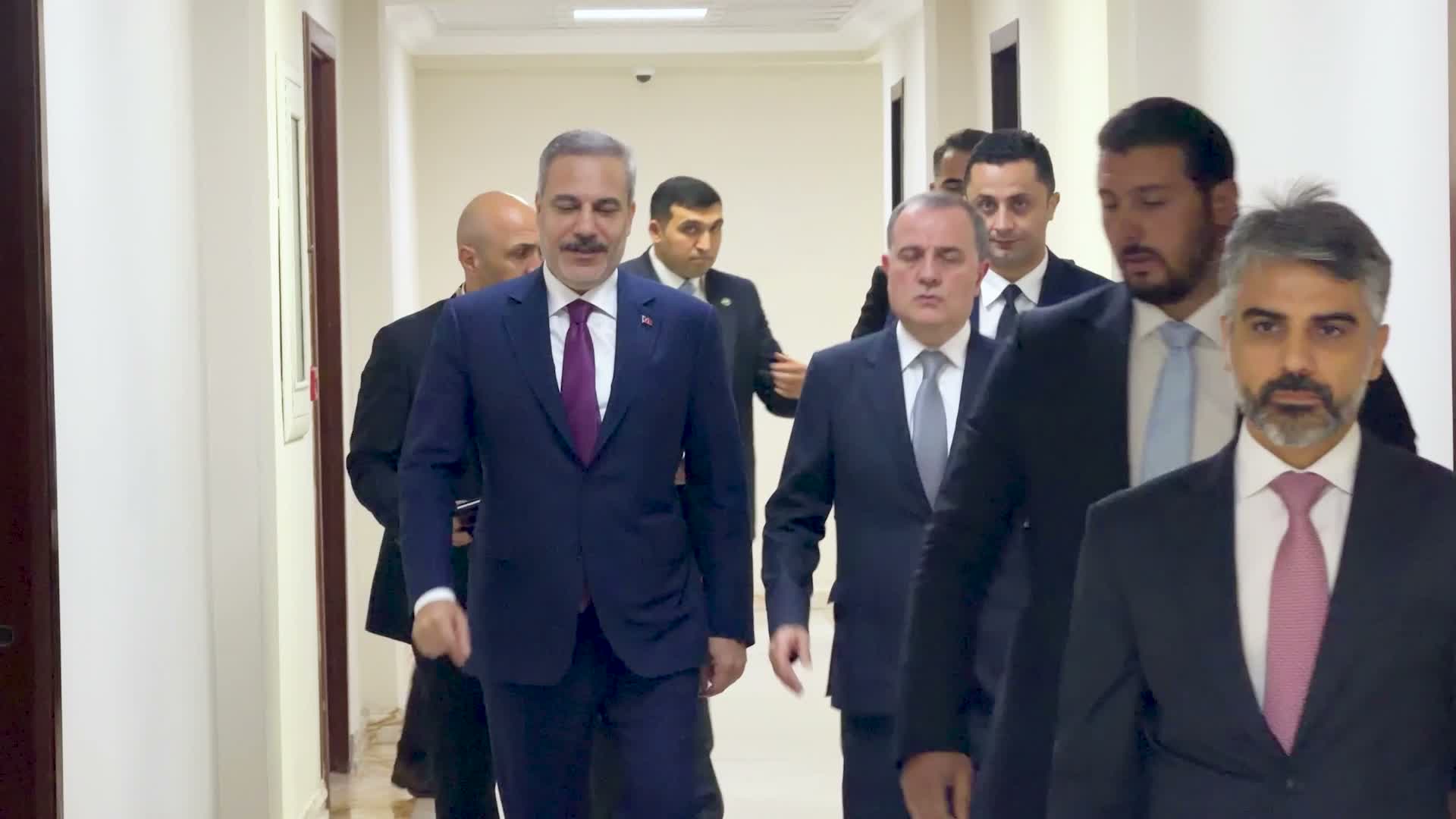 Dışişleri Bakanı  Fidan, Azerbaycan Dışişleri Bakanı Bayramov'la görüştü