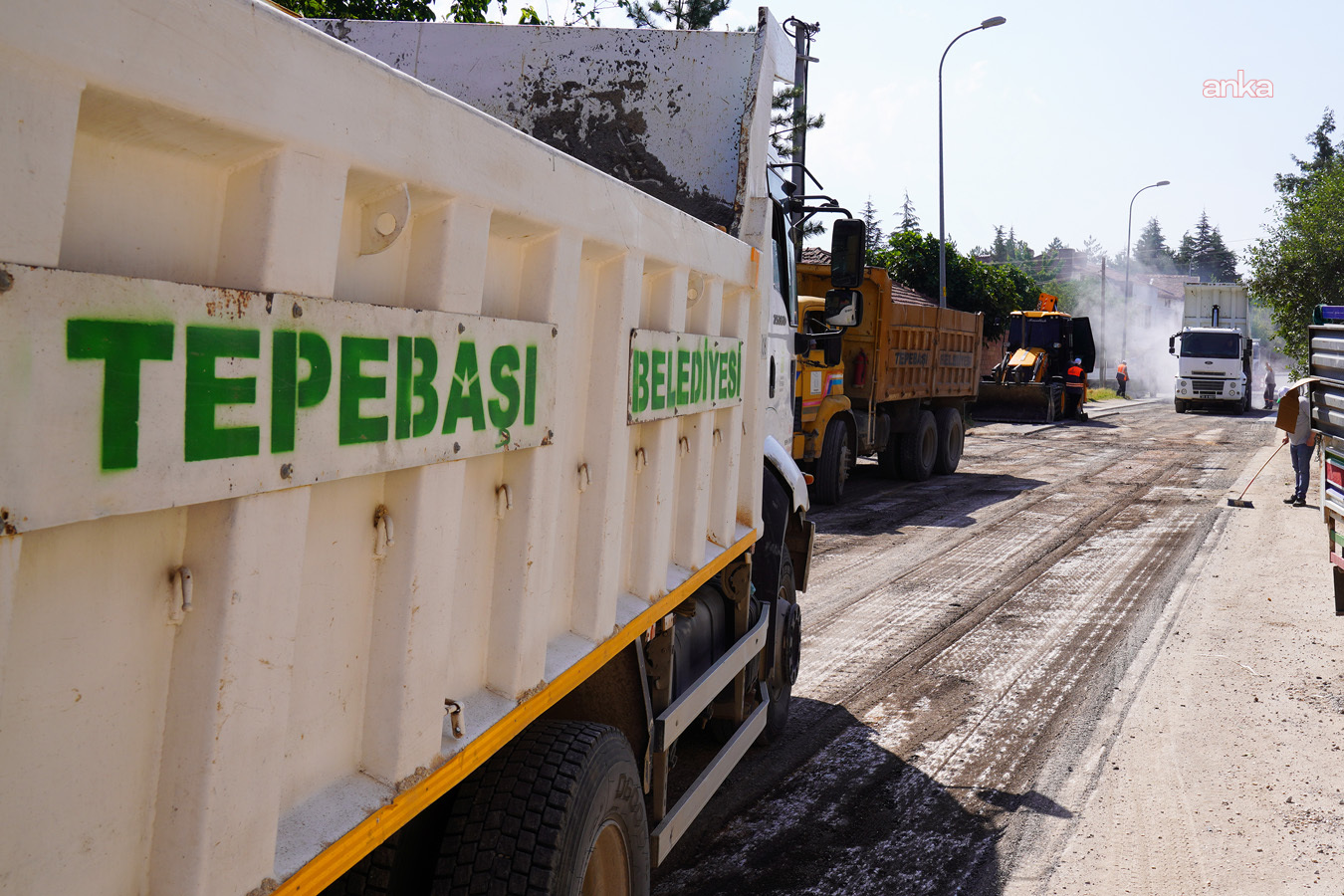 Tepebaşı'nda ulaşım konforu üstyapı çalışmalarıyla artıyor