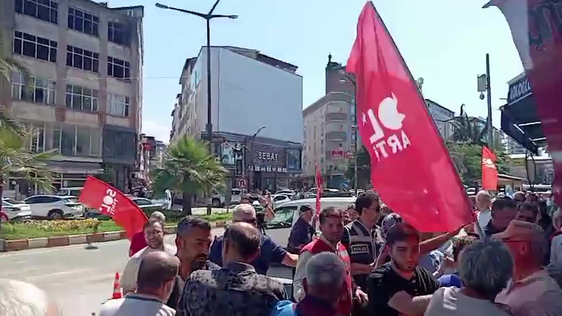 Rize’de NATO karşıtı eyleme polis müdahalesi