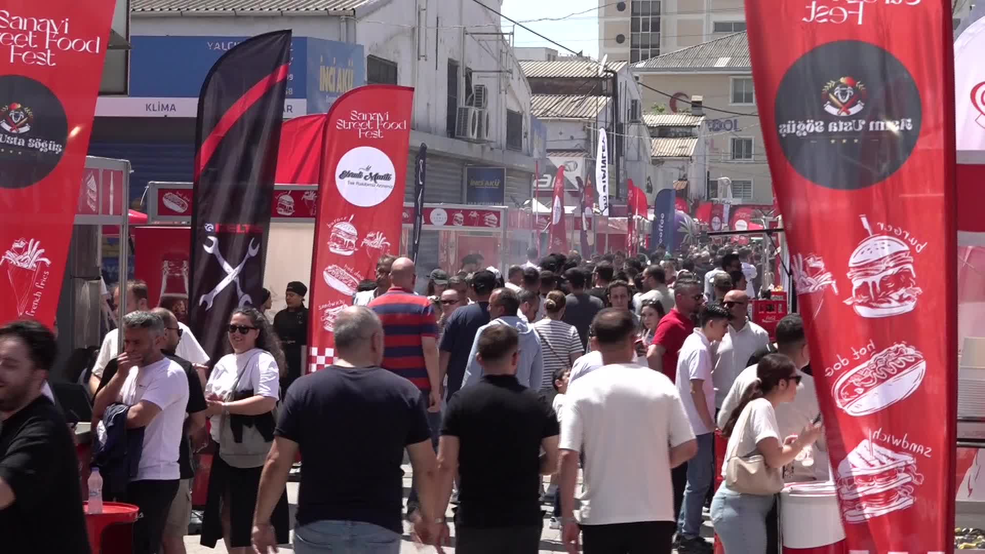 Bornova’da sanayiye bölgesinde sokak lezzetleri festivali düzenlendi