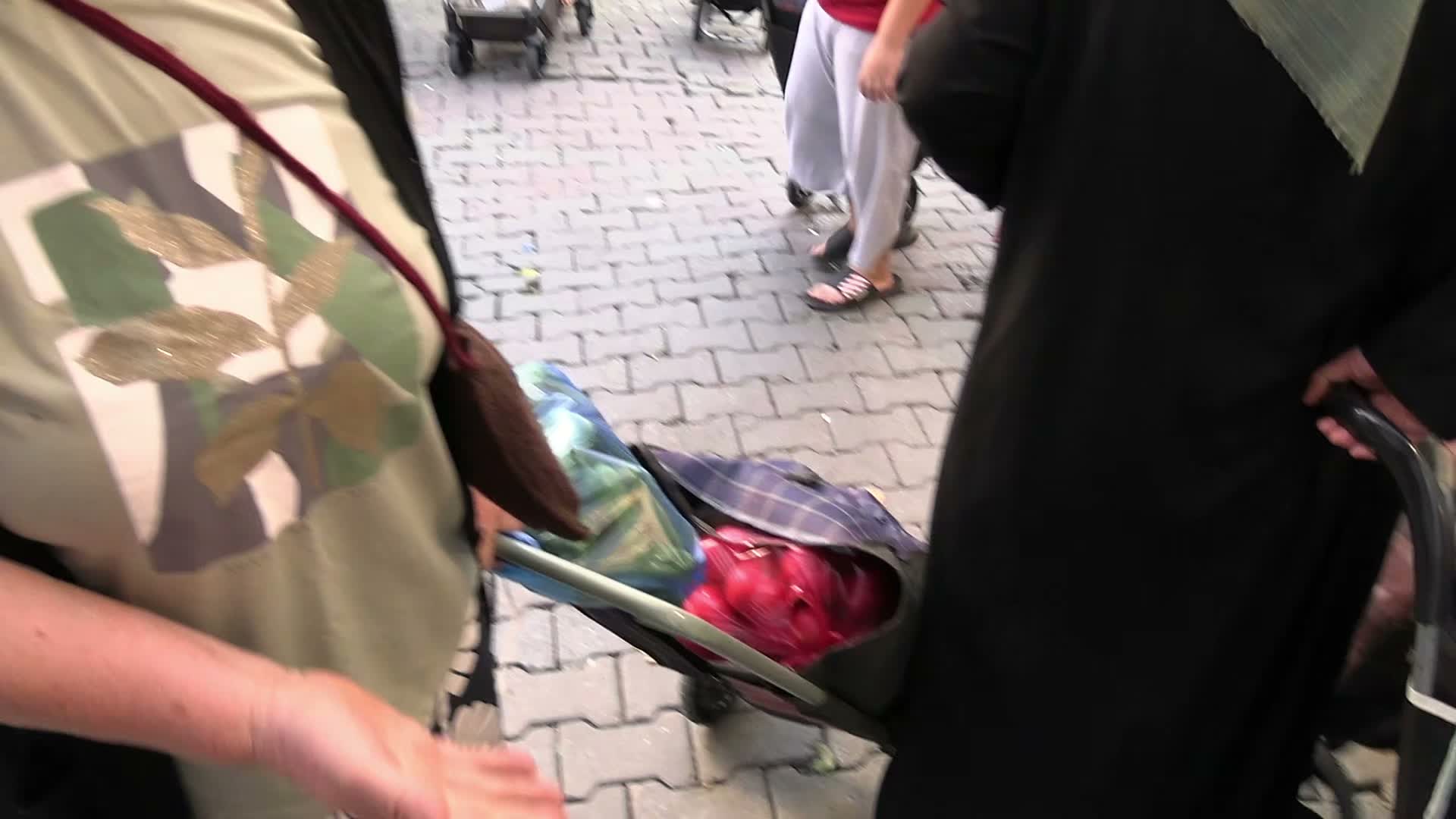 Vatandaş enflasyona karşı kendi mücadelesini veriyor... "Habire zam, habire zam... Gitgide kötüye gidiyor"