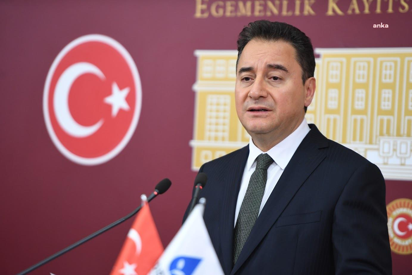 Babacan’dan 17 Ağustos Depremi mesajı: "O gece kaybettiğimiz on binlerce vatandaşımızın acısı hala yüreğimizde"
