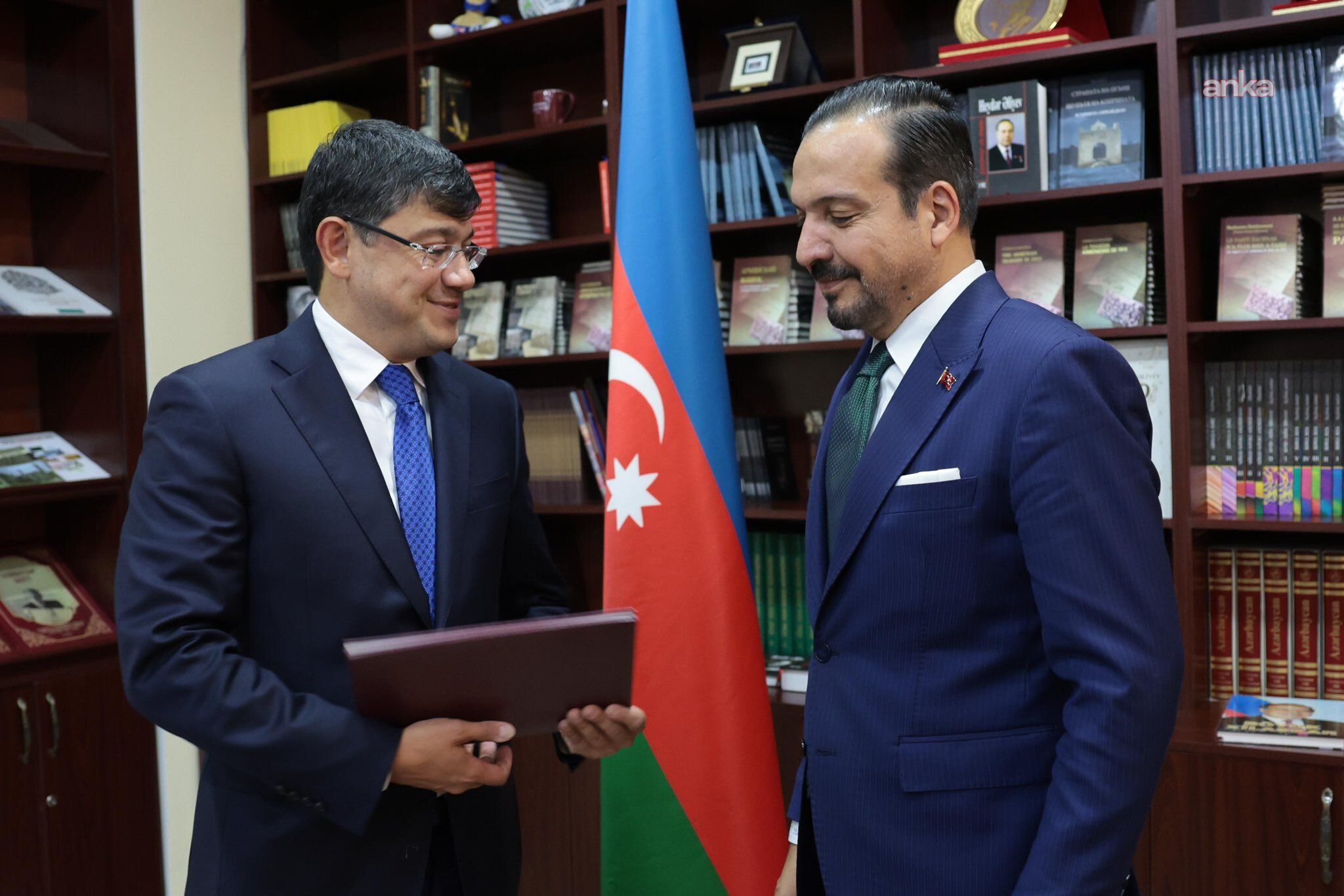 Kürşad Zorlu, Azerbaycan Diasporalarla İlişkilerden Sorumlu Devlet Komitesi Başkanı Muradov ile görüştü