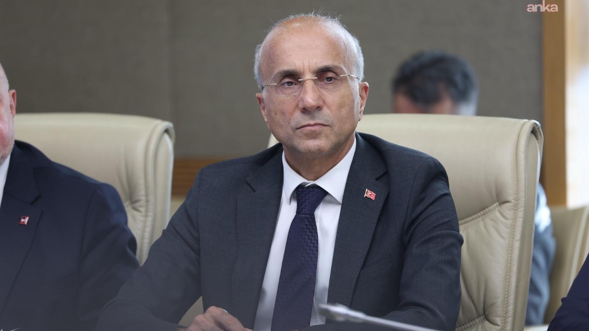 "8 ayda yaklaşık 1 trilyon 988 milyar TL faiz ödendi"