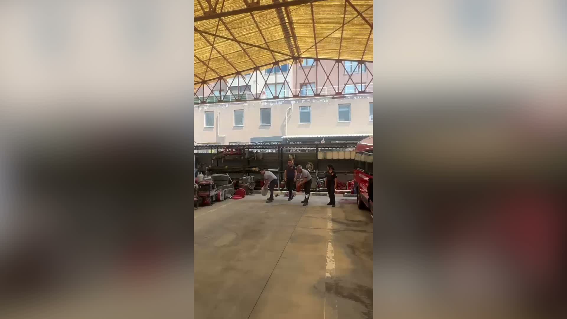 İzmir ve Manisa’da özel güvenlik görevlilerine yangın eğitimi