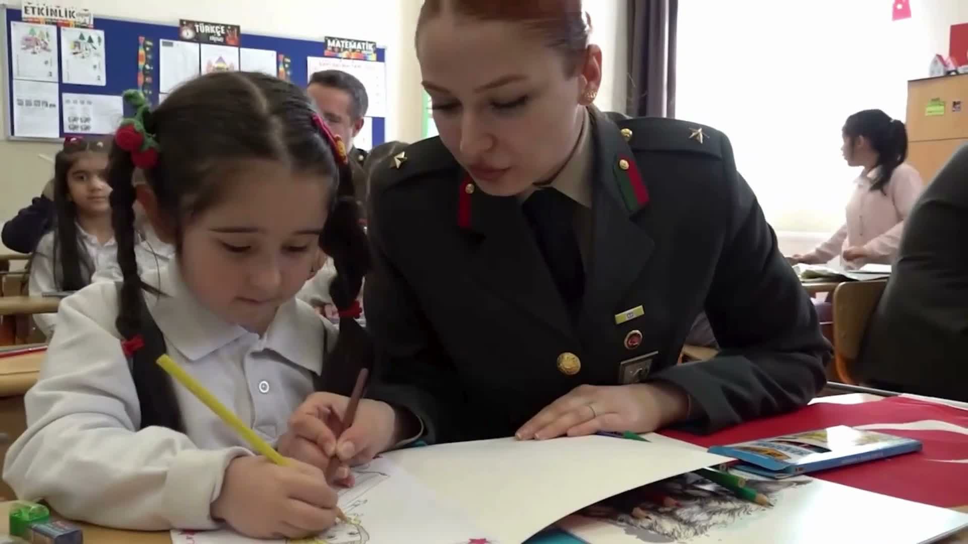 MSB ve MEB'in "Kahramanım Mehmetçik ve Vatan" temalı resim yarışmasında halk oylaması başladı