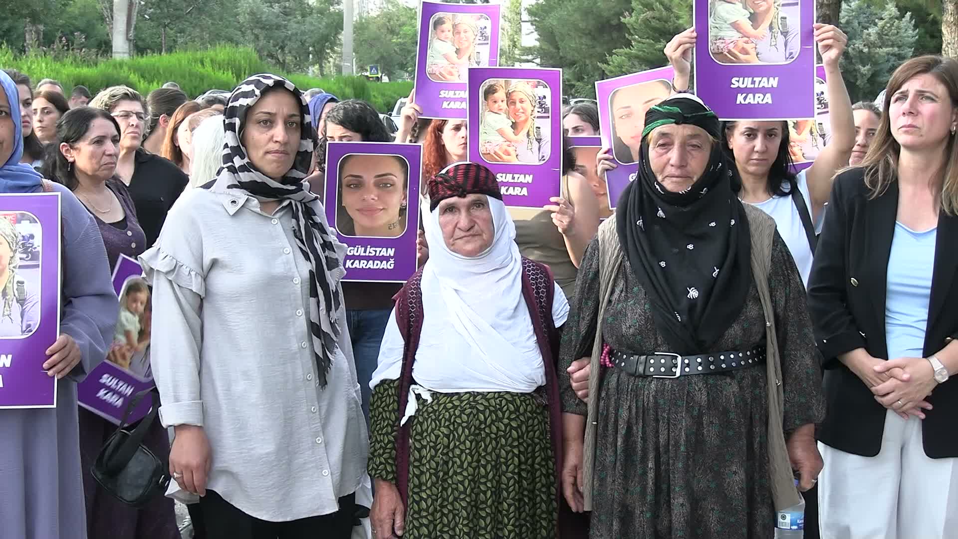 Diyarbakır'da Sultan Kara cinayeti protesto edildi: Kadınlar öldürüldükten sonra değil, hayattayken korunmalıdır
