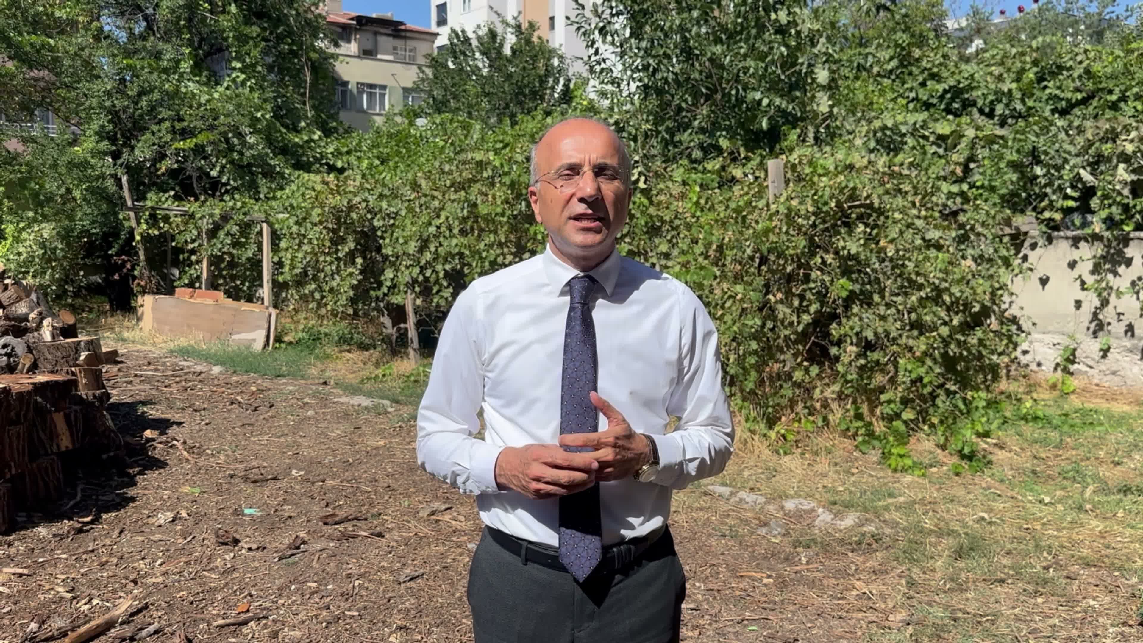 YENİ Partili Genç: "Devlet 30 yılda ne kadar otoyol gelirinden vazgeçecek?”