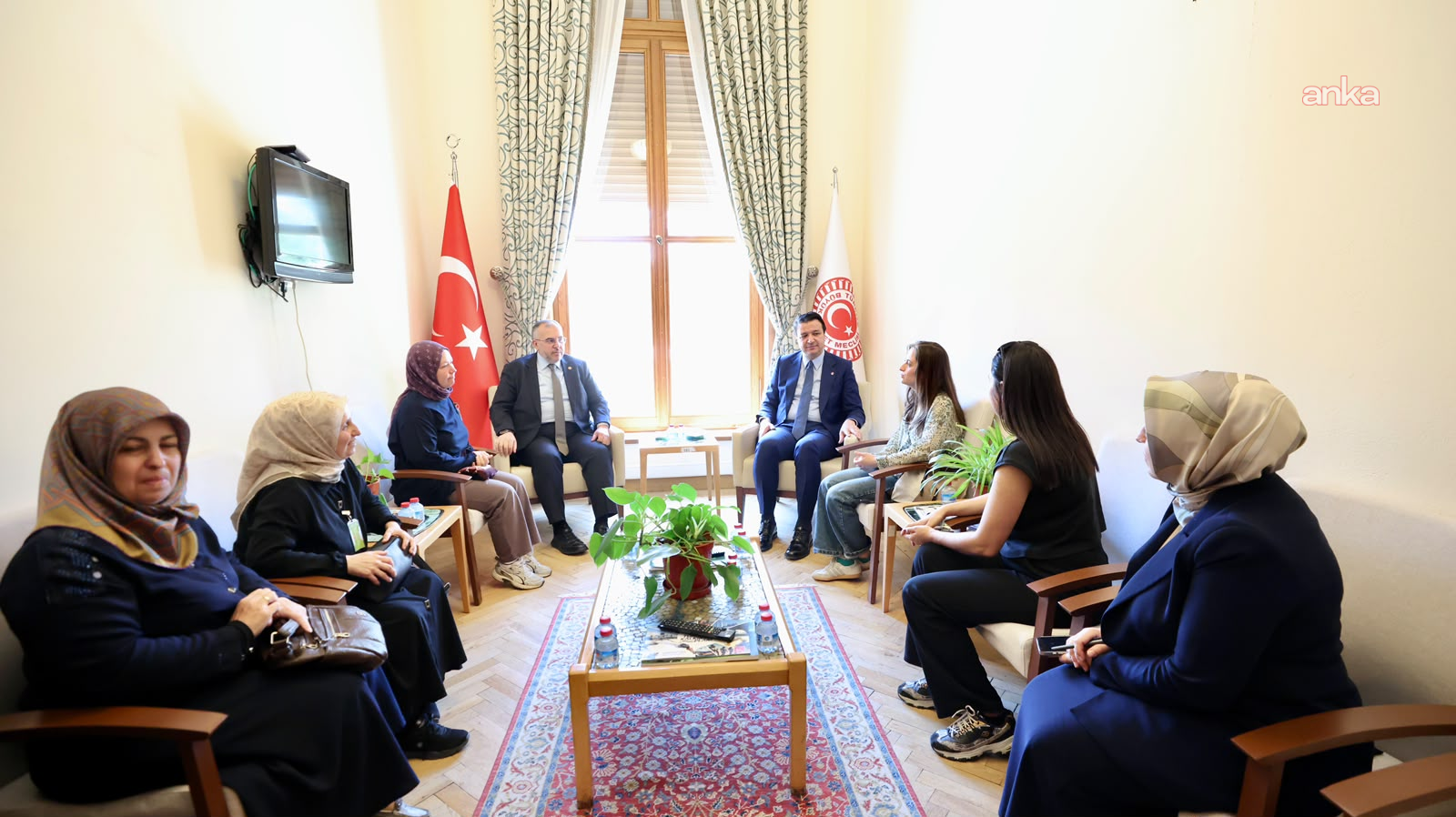 Saadet Partisi Genel Başkanı Arıkan, mülakat mağduru öğretmenler ve özel sektör öğretmenleri ile görüştü
