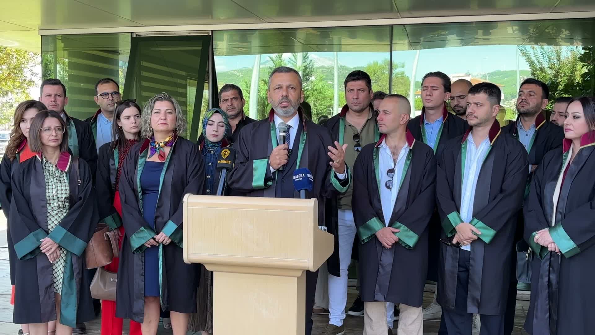 Eski CHP Milletvekili Burak Erbay, Muğla Barosu Başkanlığı'na aday oldu