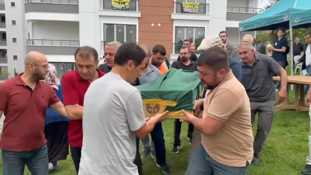 Trabzonlu insan hakları savunucusu Muammer Celep son yolculuğuna uğurlandı