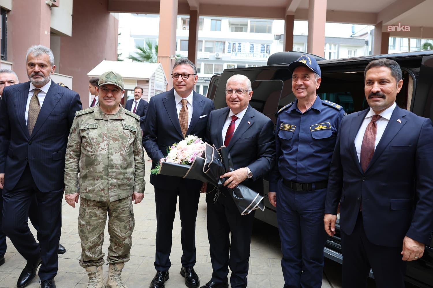 Milli Savunma Bakanı Yaşar Güler, İskenderun'da ziyaretlerde bulundu