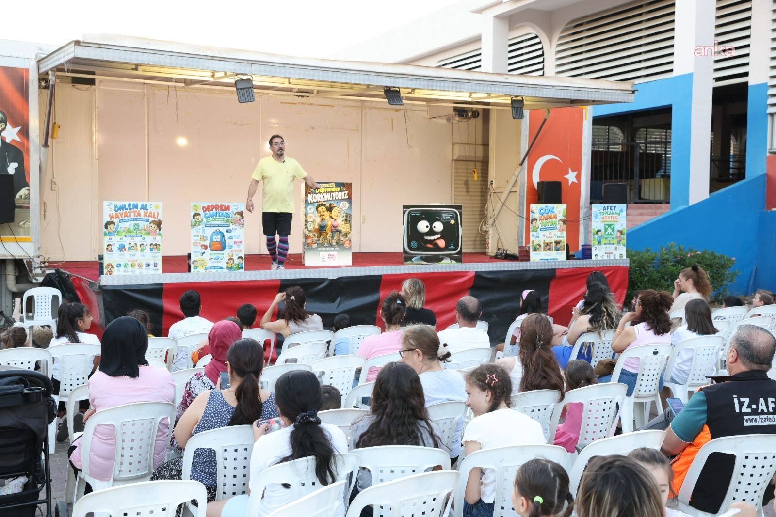 Çiğli'de "Mahalle Tiyatro Günleri" başladı