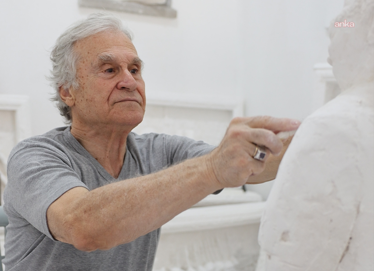 82 yaşındaki heykeltıraş Cengiz Sevener, 75 yıllık sanat yolculuğunu anlattı