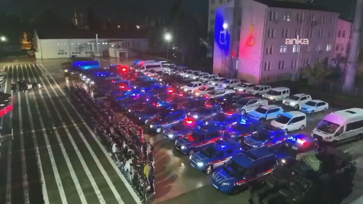 Adana merkezli yasa dışı bahis operasyonlarında 47 şüpheli yakalandı