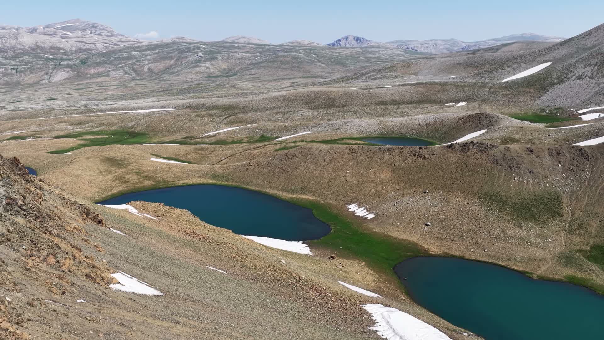 Tunceli’de plansız otlatma Katır Gölleri’ni çölleştirdi