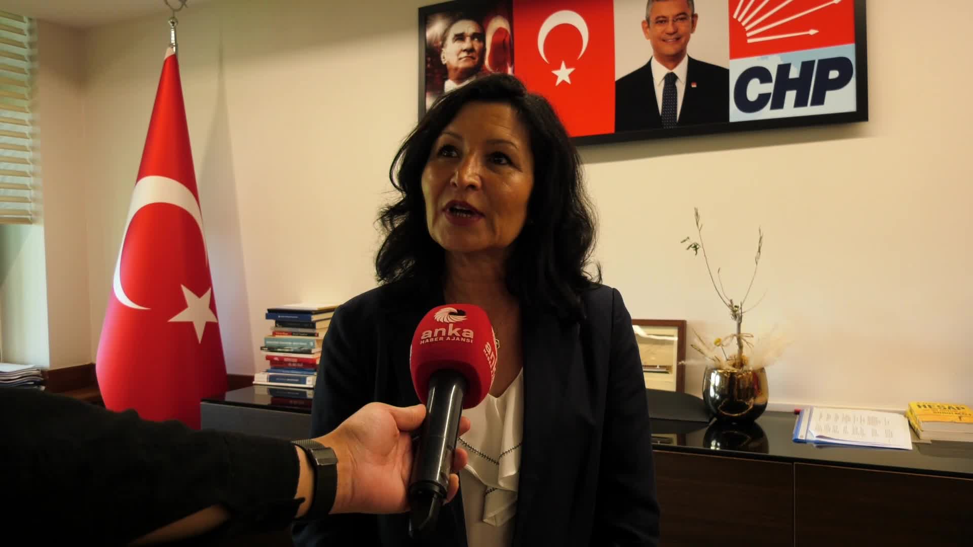 Ülkü İnanlı: “Fatoş Pınar Türker, açık görüşteyken küçük kızını kucağına oturttuğu için disiplin cezası almıştı”