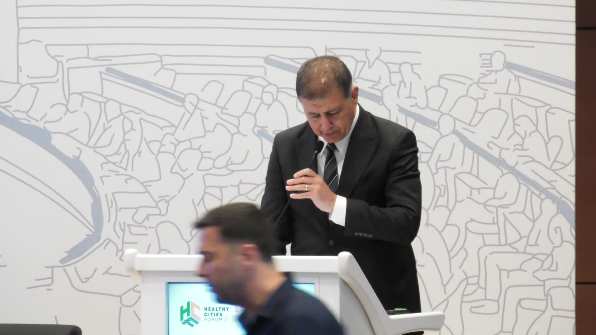 Sağlıklı Kentler Forumu... Cemil Tugay:  "Haklılıklarımızı her yerde savunmaya devam edeceğiz"