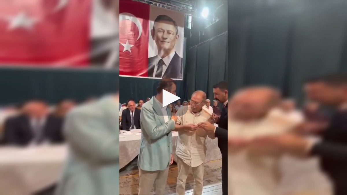 Ceyhan Belediye Başkanı Aydar CHP'den istifa etti