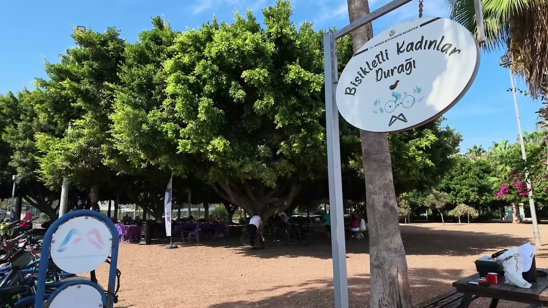 Mersin Büyükşehir Belediyesi'nden bisikletseverlere "güvenli sürüş" eğitimi