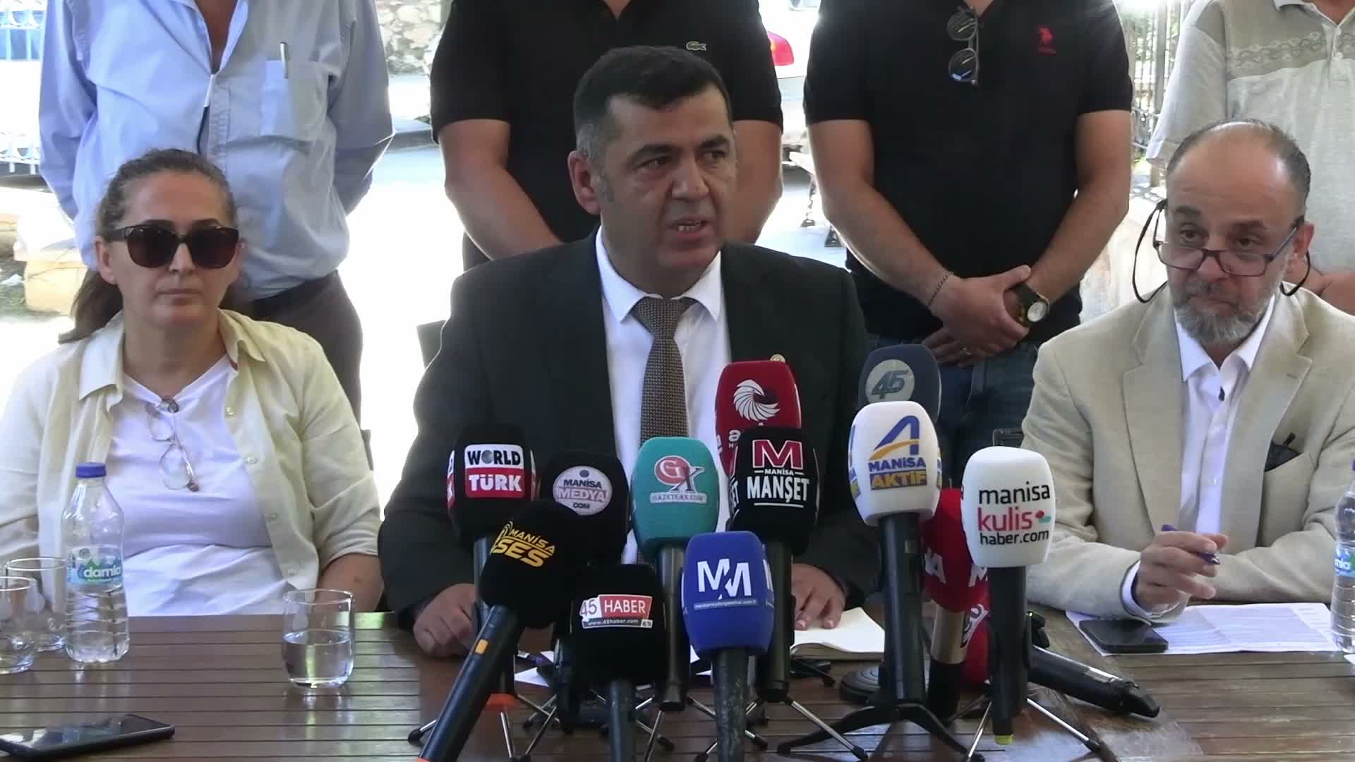 CHP Manisa İl Başkanı Uzun: "Yeni bir partinin gerekli olduğunu düşünmüyorum"
