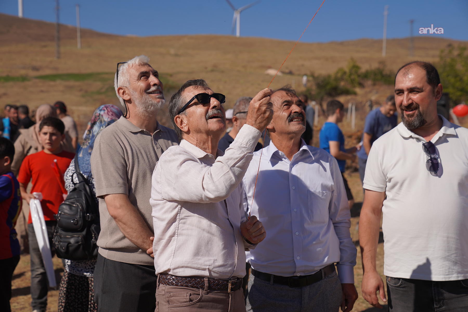 Tepebaşı Belediye Başkanı Ataç, Uludereli çocuklarla uçurtma uçurdu