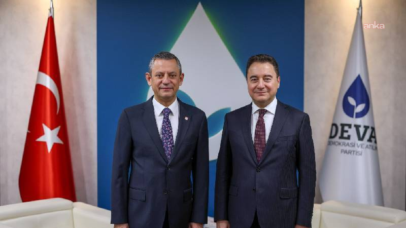 Ali Babacan 'dan Özgür Özel'e tebrik telefonu