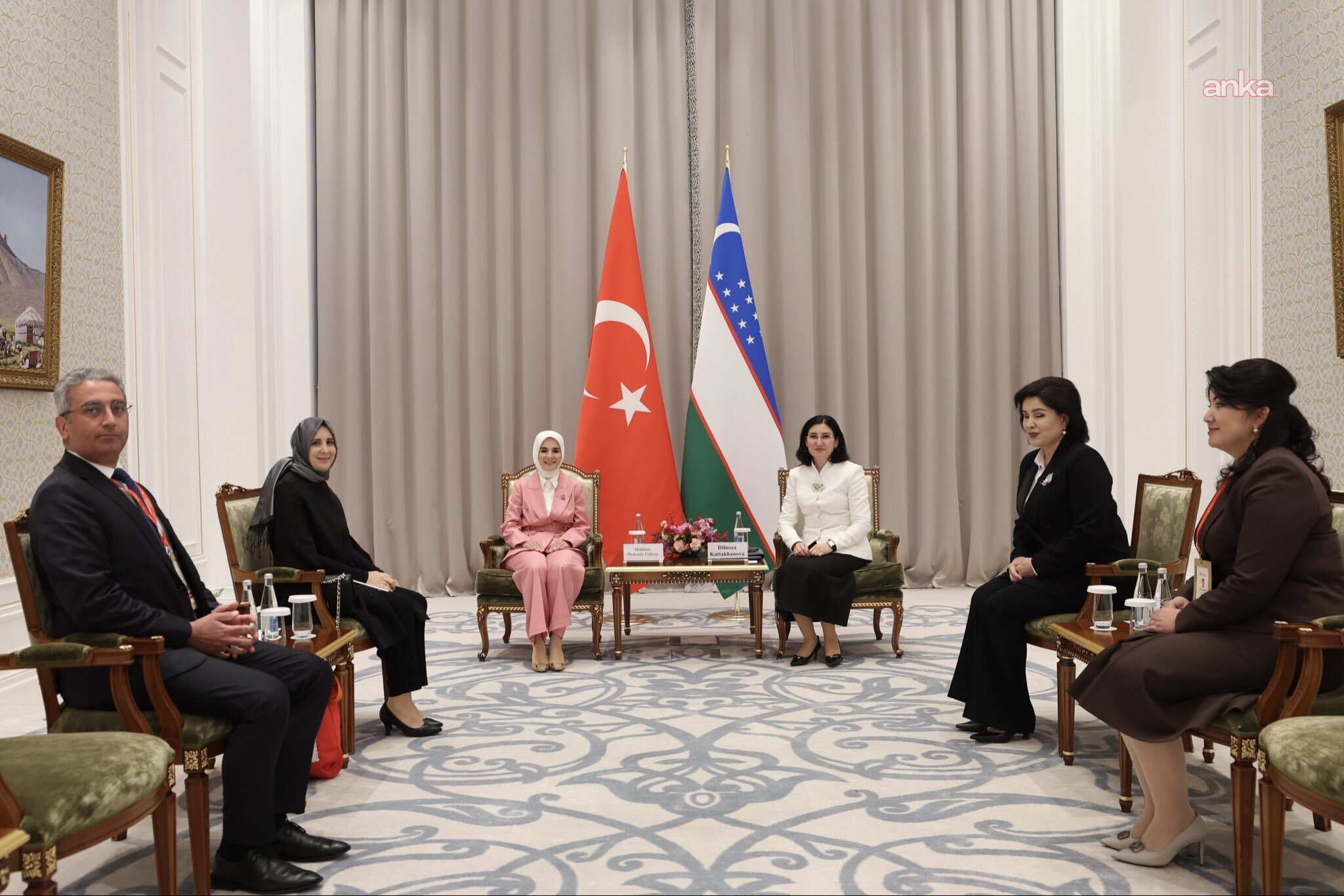Bakan Göktaş, Özbekistan Başbakan Yardımcısı Kattaxonova ile görüştü