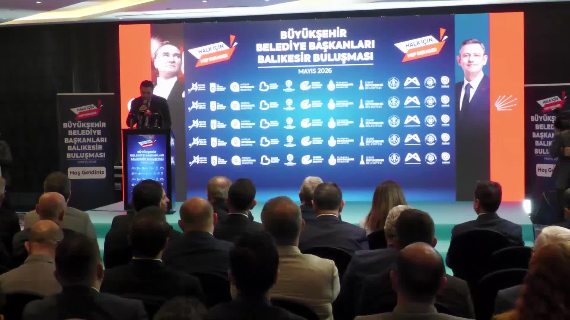 CHP’li büyükşehir belediye başkanları Balıkesir’de buluştu... Ensar Aytekin: “Bu millet hainleri, dönekleri unutmaz”